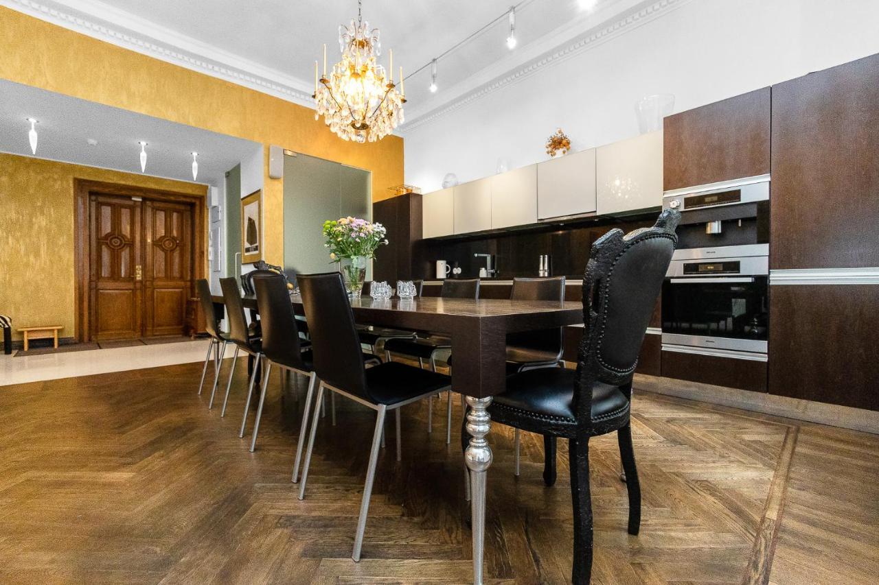 Kuninga 1 Luxury